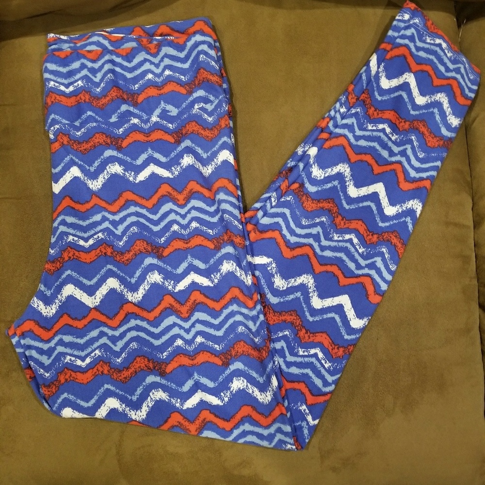 Lula Roe TC Leggings *NEVER WORN*